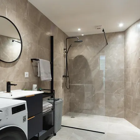 Apartament Cozy&chic - A Luxury And Spacious In The Heart Of *